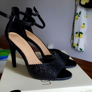 LC Peep Toe Heels
